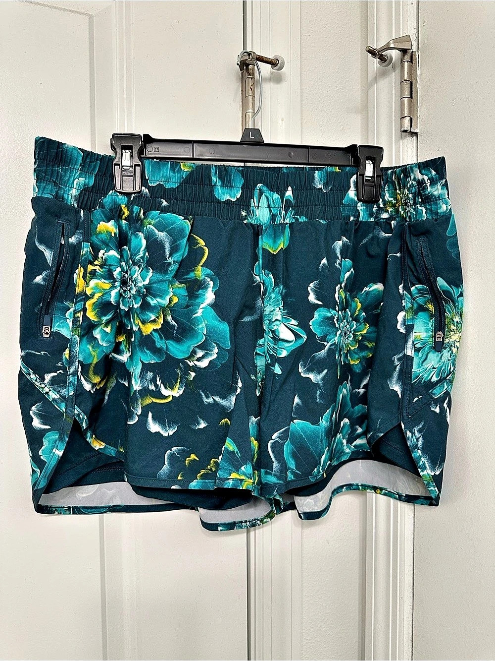 Avia 2-in-1 Running Shorts Blue & Green XXL